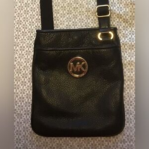 ✨✨Michael Kors Black Crossbody Bag✨✨